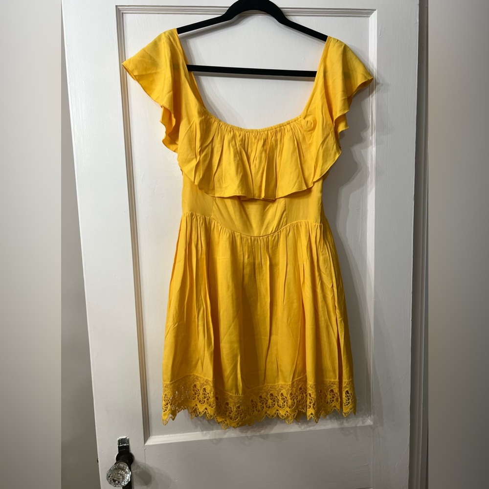Lovers and friends yellow lace off the shoulder dress size medium